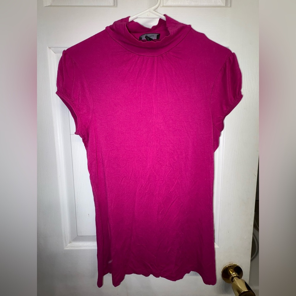 Bwear Fuchsia Short Sleeve Women's Tee